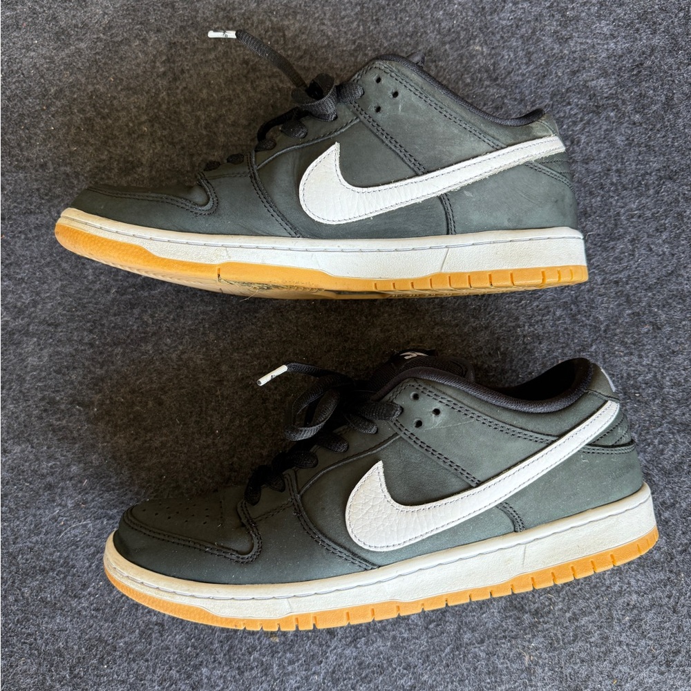 Nike SB Dunk Low Pro in black gum